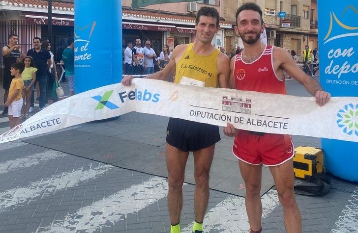 Villora y Micó comparten triunfo en la Carrera de Fuente-Alamo, con Belén López como ganadora femenina
