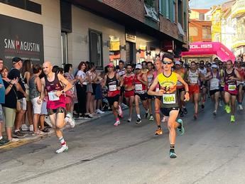 José Antonio Hernández y Mari Carmen Risueño ganan la Carrera Popular de Villamalea