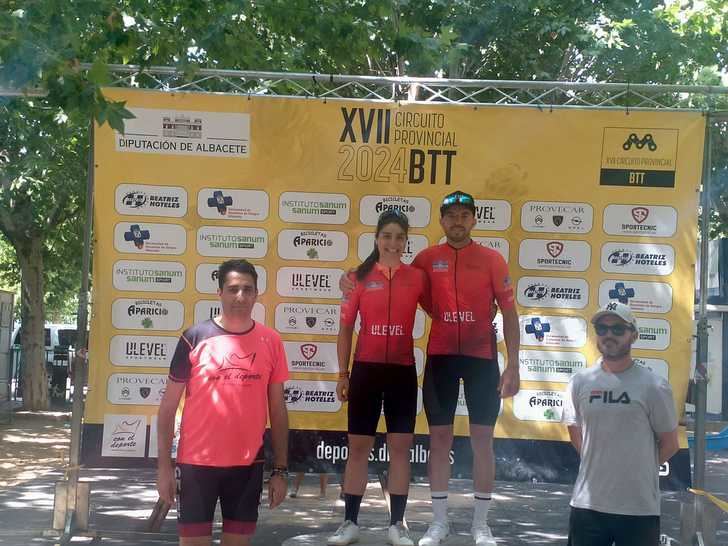 Juan González y Lucía Navarro mandan en la carrera de San Pedro del Circuito de BTT