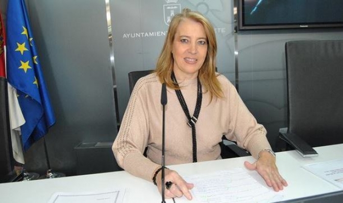 El Plan Anual del Centro de la Mujer de Albacete podrá dar cobertura en 2015 a 93.523 mujeres