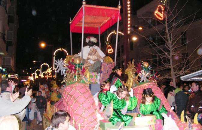 Los niños y niñas de La Roda esperarán la cabalgata de los Reyes Magos en el paseo Ramón y Cajal
