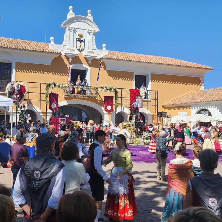 Ofrenda de Flores a la Virgen, un momento importante en la Feria de Albacete