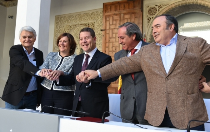 Gobierno de Castilla-La Mancha y representantes de trabajadores y empresarios pactan una ruta para impulsar el crecimiento de la región