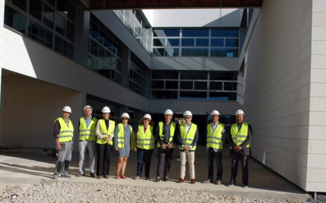 El rector visita el nuevo edificio de la Facultad de Farmacia en Albacete