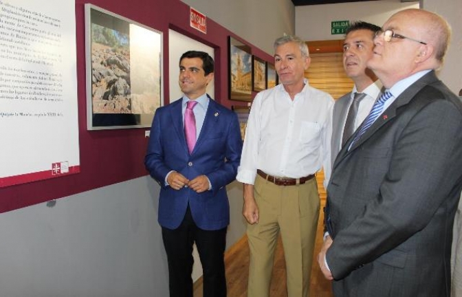 Inaugurada la exposición ‘Recorriendo Albacete, imágenes de nuestra provincia’, en el Recinto Ferial