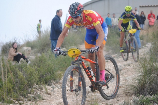 Alberto López gana en su tierra y se proclama vencedor del IX Circuito Provincial BTT Diputación de Albacete