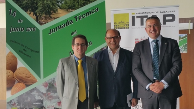 Se inician las jornadas sobre el cultivo del almendro en el ITAP de Albacete