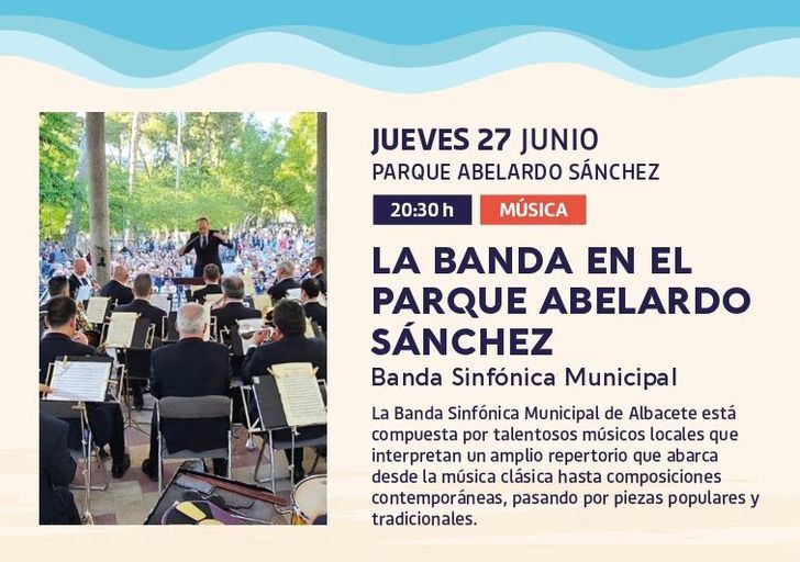 La Banda Sinfónica Municipal de Albacete eleva el Verano Cultural en el Parque Abelardo Sánchez con un concierto gratuito