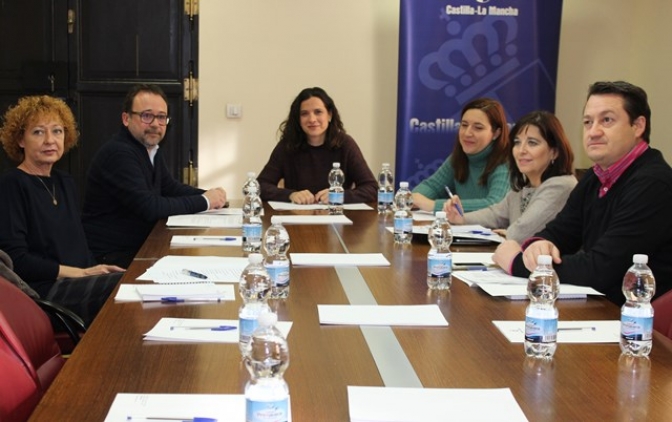 El Comité del VII Congreso Internacional de Arte Efímero, que se celebrará en Elche de la Sierra, propone el impacto turístico de la tradición alfombrista