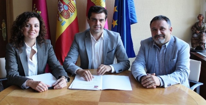 La Escuela Superior de Ingeniería Informática y el Ayuntamiento de Albacete definen las  líneas conjuntas de actuación