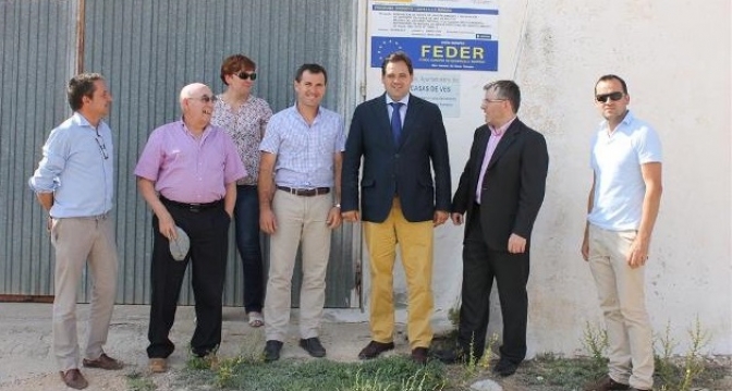 Visita del presidente de la Diputación a las obras de mejora realizadas en el depósito de agua potable de Casa de Ves, con inversión del FEDER