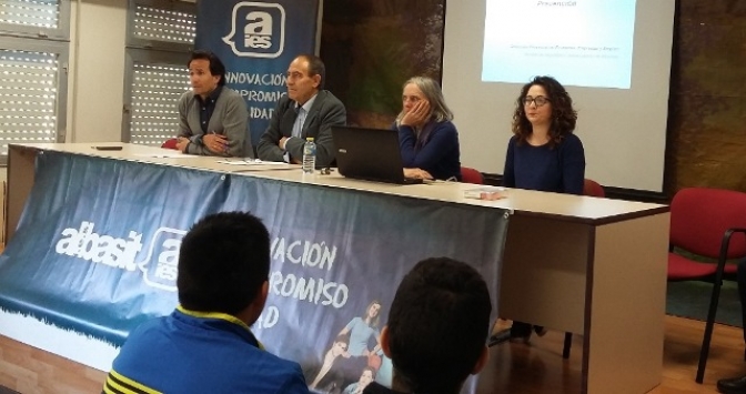 La Junta extiende en Albacete su ciclo de conferencias sobre salud laboral a los Institutos de FP 'Al-Basit' y 'Universidad Laboral'