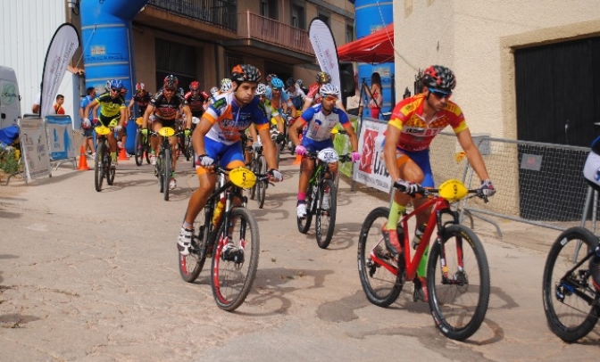 La Vegallera mostró la fortaleza de Alicia Campos y Juan Moya en una carrera de mucha dureza