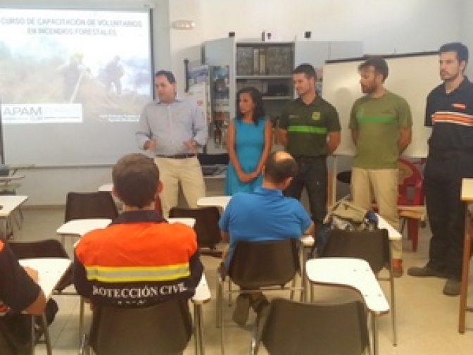 Comienza el Curso de capacitación de voluntarios en incendios forestales en Almansa