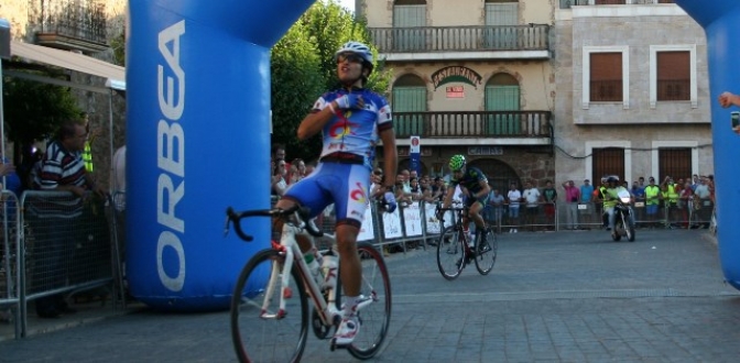 Franklin Chacón logró el triunfo al sprint en la VII Clásica de El Bonillo