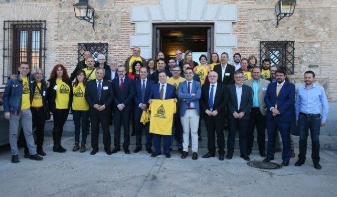 Las Cortes de Castilla-La Mancha aprueban la Ley que impide el fracking, en un acto que contó con presencia albaceteña
