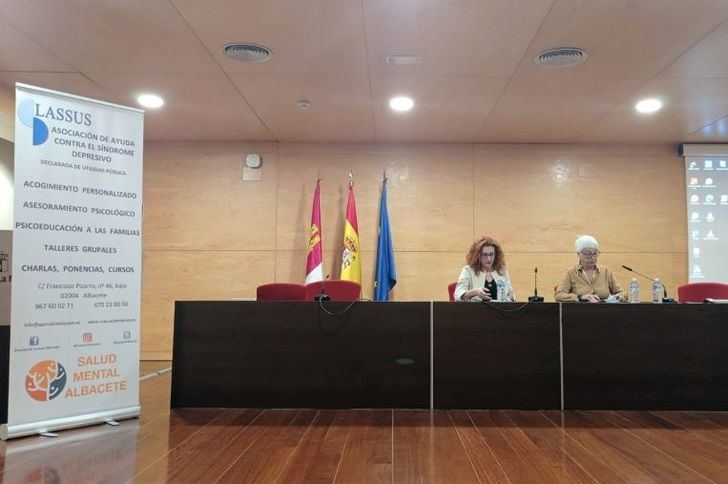 La concejala de Atención a las Personas, Juani García, participó en la clausura de las XXVI Jornadas sobre el Síndrome Depresivo