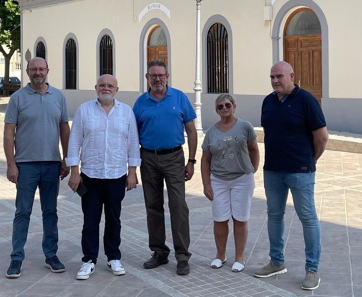 La Junta colabora en la rehabilitación de la fachada del edificio “Colegio Público Julián Besteiro” de Fuensanta