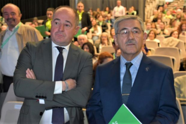 El alcalde de Albacete resalta la importancia de “sumar de lo pequeño a lo grande” para vencer al cáncer