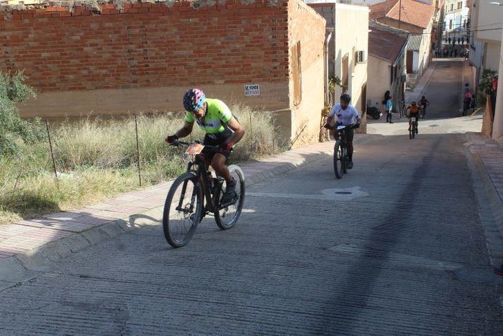 La ‘montaña’ regresa al Circuito con la prueba BTT de Elche de la Sierra