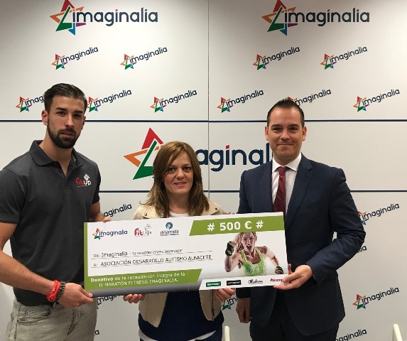 Imaginalia entrega la recaudación íntegra de la II Maratón Fitness Solidario a la asociación de autismo de Albacete