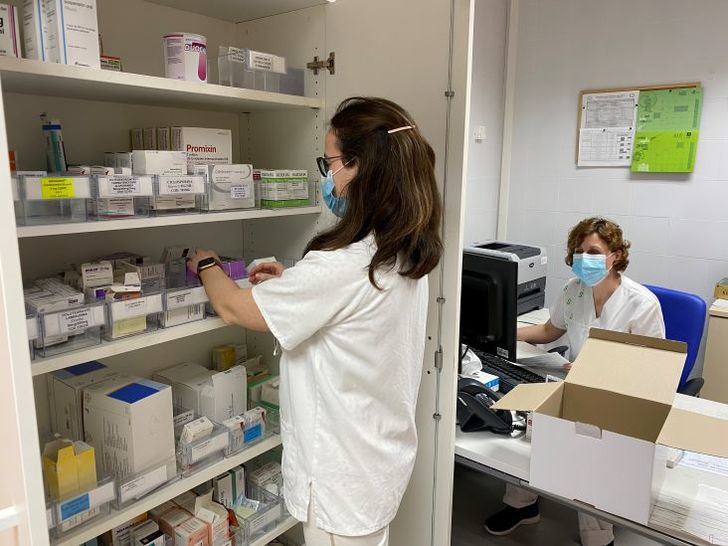 Sanidad amplía nueve meses más el plazo para resolver concurso que permite instalar nuevas oficinas de farmacia en C-LM