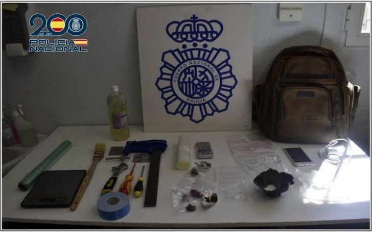 Detenido por traficar con drogas tras ser desahuciado de la vivienda que ocupaba ilegalmente en Alcázar