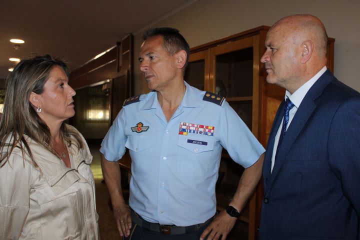 Concejales de Albacete asisten al acto de Izado de Bandera Solemne con motivo del X aniversario del juramento y proclamación del Rey Felipe VI