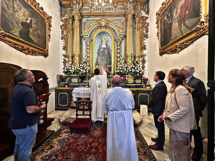 Manuel Serrano felicita a los funcionarios del Ayuntamiento de Albacete en el día de su Patrona, Santa Rita de Casia