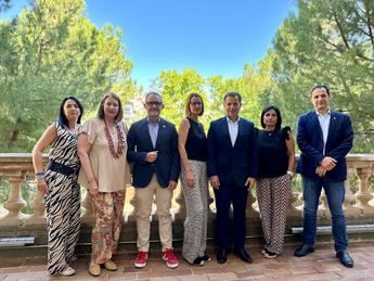 El alcalde se reúne con Afanion para “renovar el compromiso del Ayuntamiento de Albaceteante el drama del cáncer infantil”