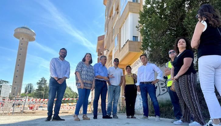 Los albaceteños pueden utilizar ya la nueva senda ciclopeatonal de más de 700 metros con la que cuenta la ciudad junto a la Carretera de Barrax