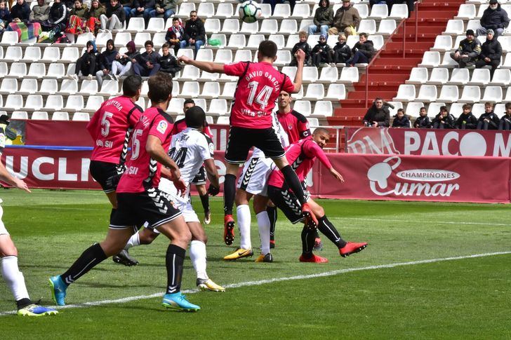 El Albacete se 'topo' con el meta Palatsí y no pasó del empate ante la Cultural (0-0)
