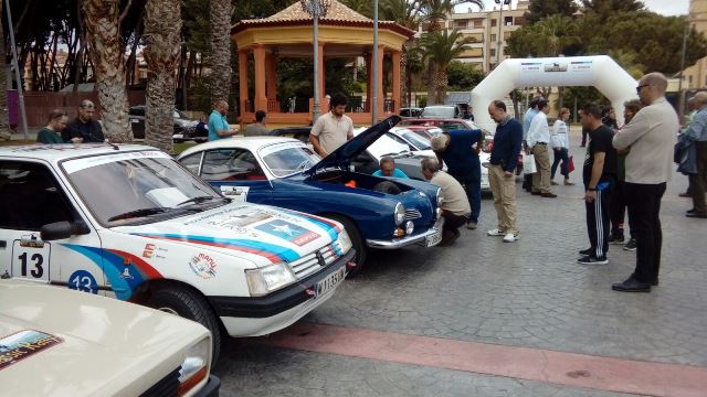 Hellín fue lugar de descanso para los 32 vehículos de la “I Spain Classic Rally”