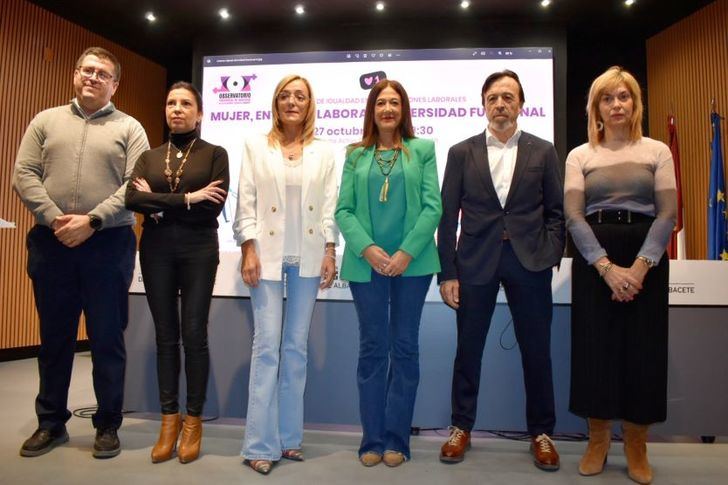 Un centenar de personas participan en la jornada formativa organizada por el OPI en torno a mujeres, igualdad laboral y diversidad funcional