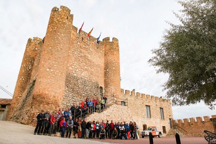 Senderistas disfrutan de paisajes impresionantes en la última ruta por La Manchuela