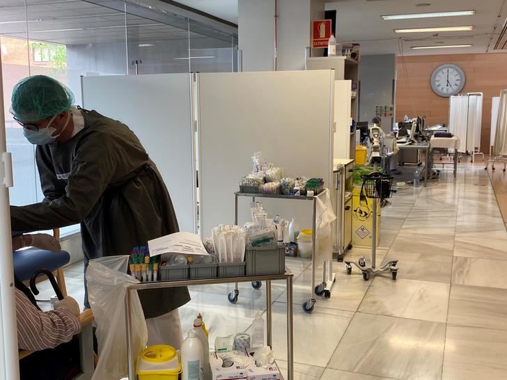 El Hospital de Albacete contrata a un millar de sanitarios para hacer frente al coronavirus