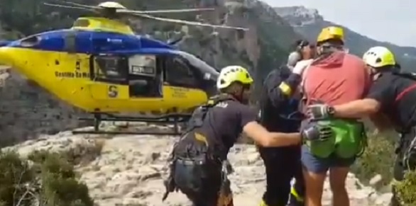 Un joven cae al interior de una cueva del río Mundo y es llevado herido al Hospital de Hellín (Albacete)