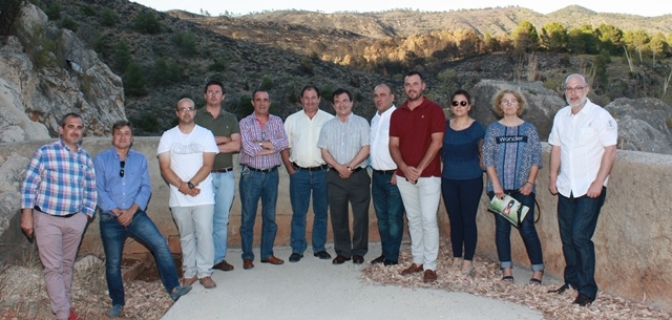 La Comisión Provincial de Agricultura del Partido Popular visita la zona del incendio de Liétor