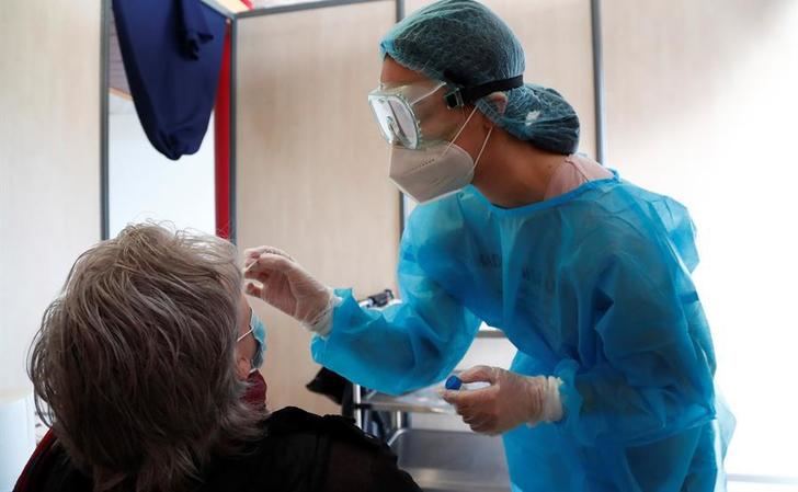 Castilla-La Mancha baja el número de pacientes de coronavirus en UCI hasta cifras de septiembre pasado