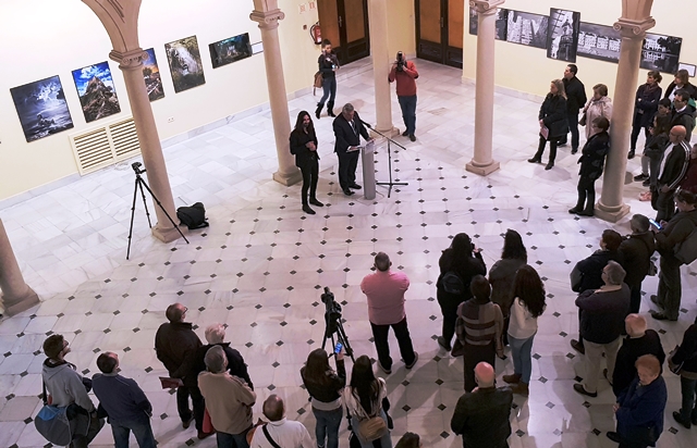 Una treintena de fotografías recoge las tradiciones y las formas de vida de la provincia en la exposición 'Albacete siempre'