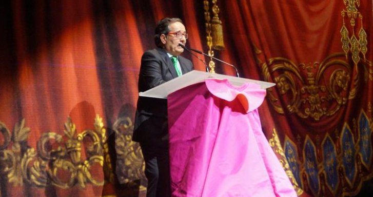 Ángel Calamardo en la presentación del pregón de la feria taurina de Albacete de 2015.