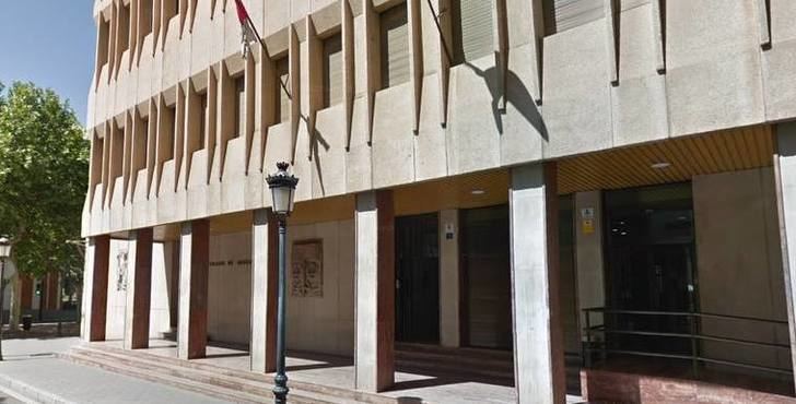 11 años para el acusado de agredir a su mujer, intentar atropellarla y quebrantar orden de alejamiento, en Albacete