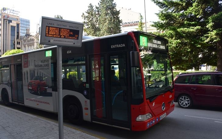 El Ayuntamiento de Albacete recibe ayuda extraordinaria de 720.000 euros para paliar la caída de ingresos por Covid en los autobuses