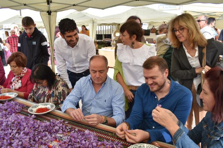 Ell Festival de la Rosa del Azafrán de Santa Ana (Albacete) 'es una tradición que nos enriquece como sociedad'