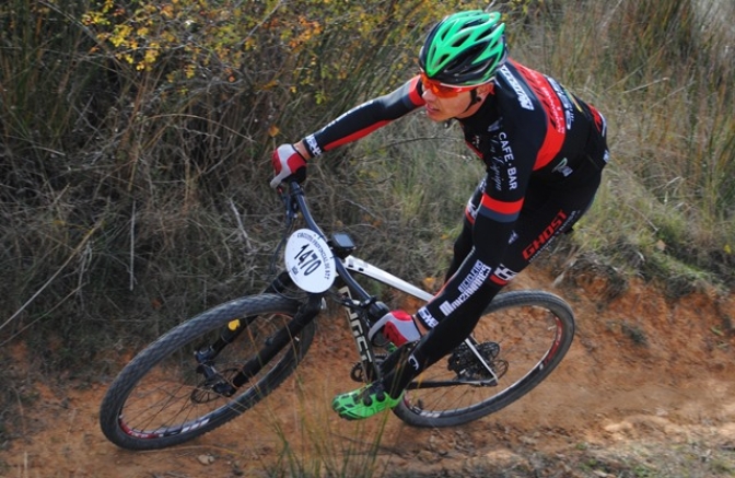 Yago Sardina y Verónica González ganaron la carrera de BTT de Bonete y Alberto López se aseguró el título anual en hombres