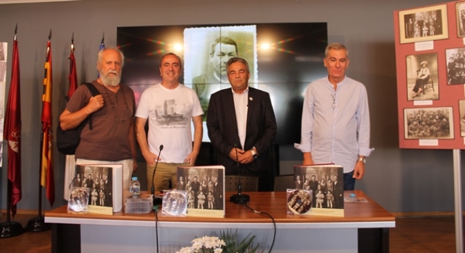 ‘Álbum familiar de Paterna de Madera’, la memoria colectiva de todo un pueblo en 3.600 imágenes