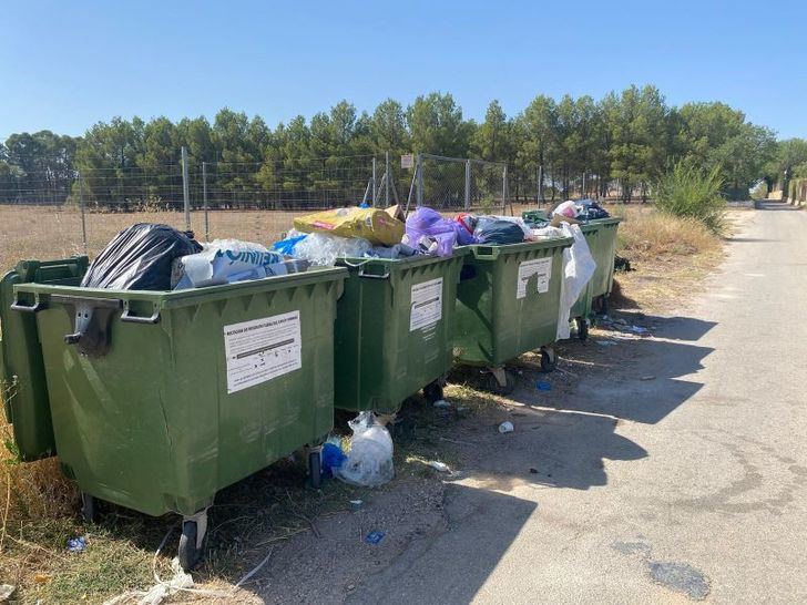 El Grupo Municipal Socialista de Albacete exige al alcalde que se preocupe más del servicio de recogida de residuos sólidos urbanos en urbanizaciones y diseminados