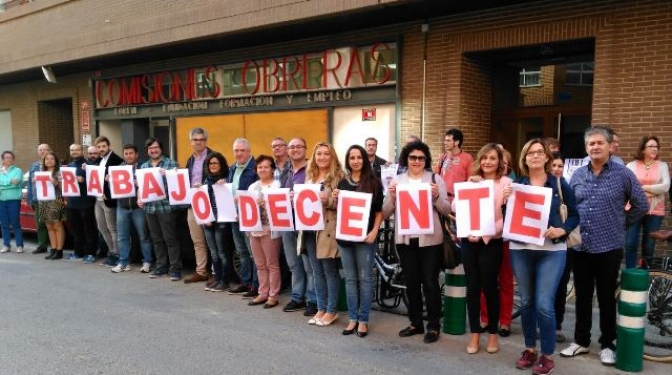 CCOO y UGT denuncian la permisividad de los gobiernos ante los abusos empresariales y reclaman trabajo decente