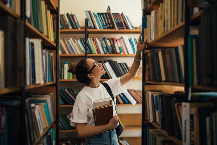 Las bibliotecas de Castilla-La Mancha continúan con su actividad en el mes de agosto