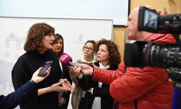 La Junta de Castilla-La Mancha destina 20.000 euros a becas universitarias para víctimas violencia género